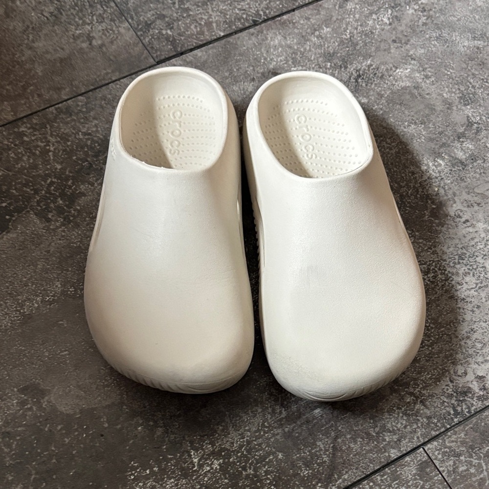 Crocs The Off-White Slip-On Comfort Clog SZ W10